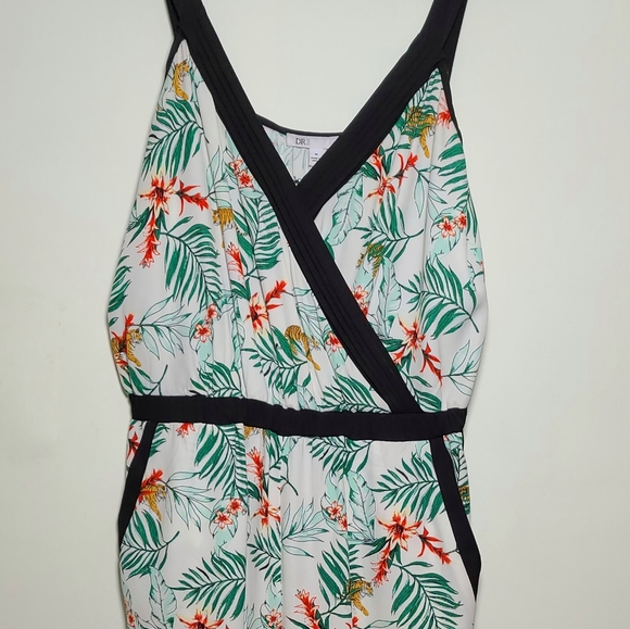 Tiger Print Jumpsuit - Picture 1 of 4